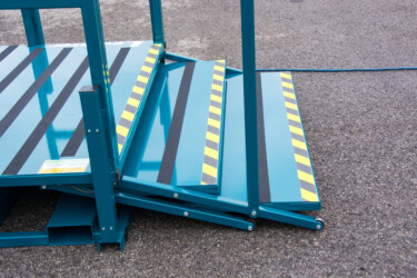 Personnel Platform Articulating Stairs Personnel Platform